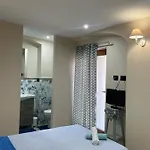 Maison De Cavour 3*