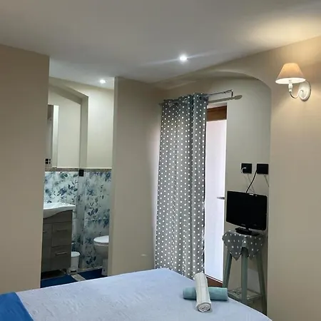 Maison De Cavour 3*