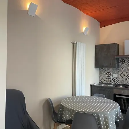 Maison De Cavour ריברולו קנאווזה