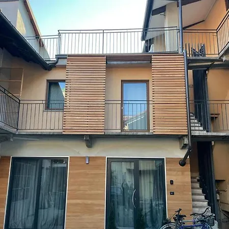 Maison De Cavour