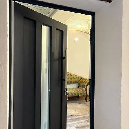 Maison De Cavour 3*