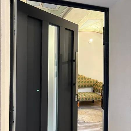 Maison De Cavour ריברולו קנאווזה