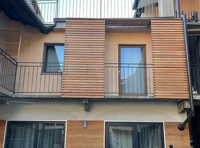 Maison De Cavour