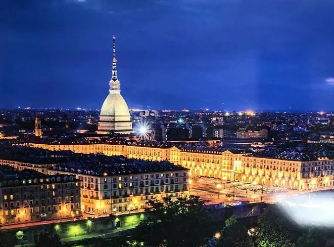 Maison De Cavour Nocleg ze śniadaniem 3*